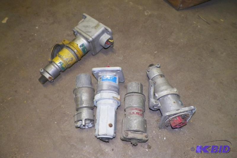 lot 38 image: lot of Large Connectors