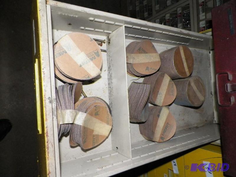 lot 50 image: 4 inch self stick sanding disks