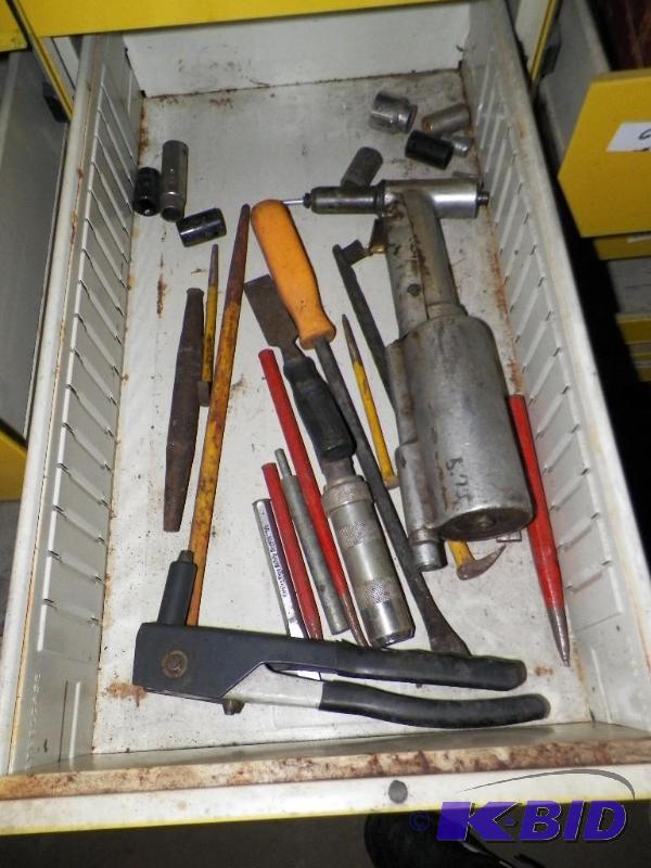 lot 66 image: Pry Bars, Rivet Guns & Punches