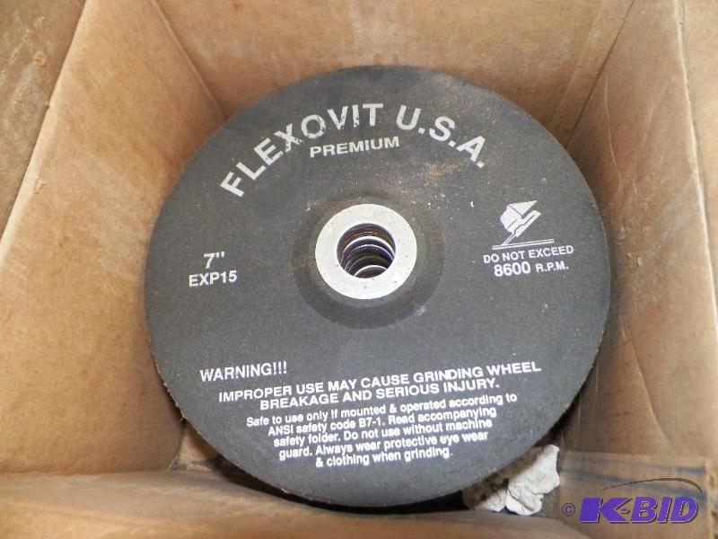 lot 76 image: 10 7 inch grinding wheels