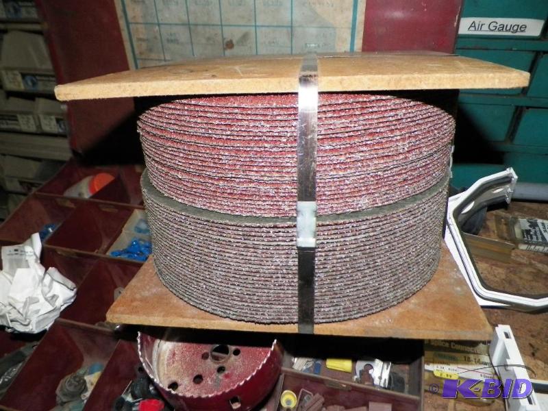 lot 91 image: 24 Grinding Wheels 50 Grit