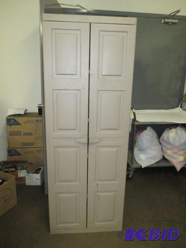 Storage cabinet