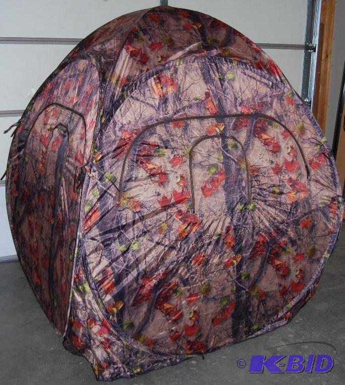 Deluxe Ground Spring Blind, water resistant n...