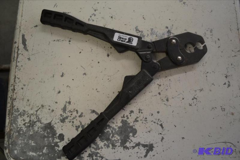 Sioux Chief Pex Crimp Tool