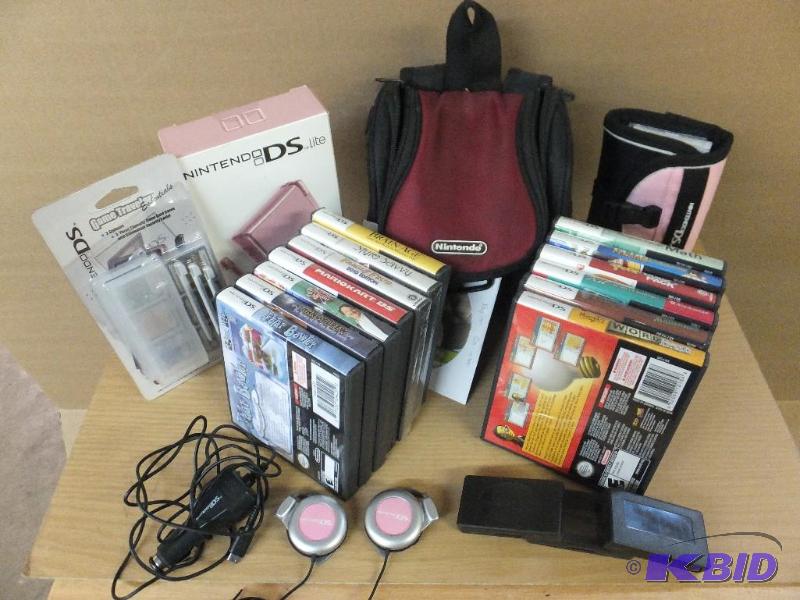 Nintendo Games & Accessories