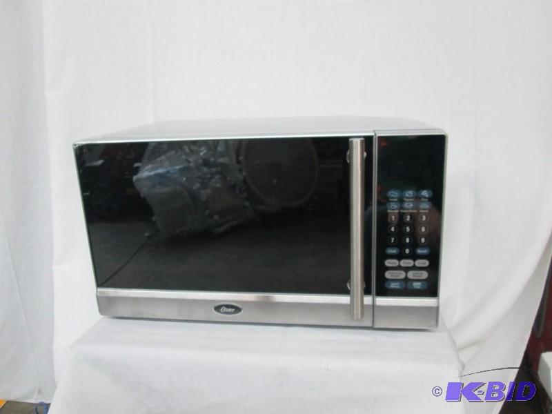 Oster 0.7 cu. ft. 700 Watt Microwave