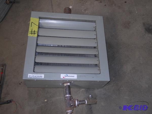 Modine hot water unit heater. Model HSB10850...