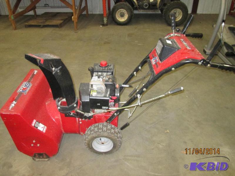 Murray 5HP Snowblowert With Light, 6-Speed Fo...