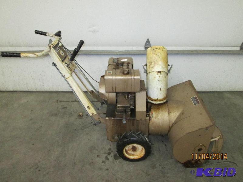 Montgomery 6HP Snowblower, Has Compression &a...