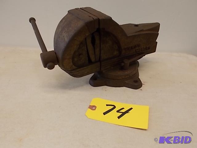Wards Master 4&quot Swivel Vise...