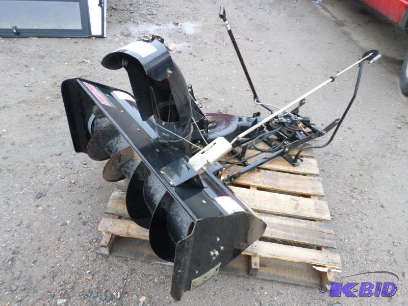 lot 18 image: Sears Craftsman Model 842-240510 Lawn Tractor...
