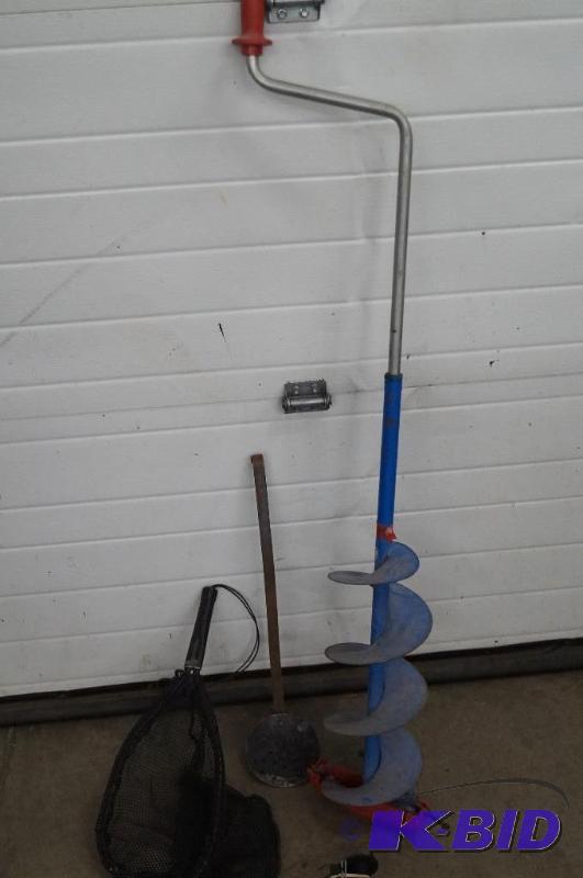 ice fishing gear