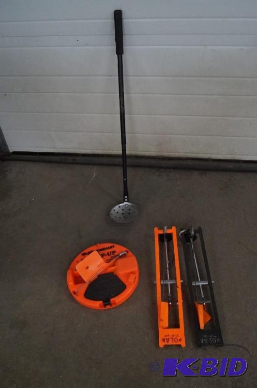ice fishing gear