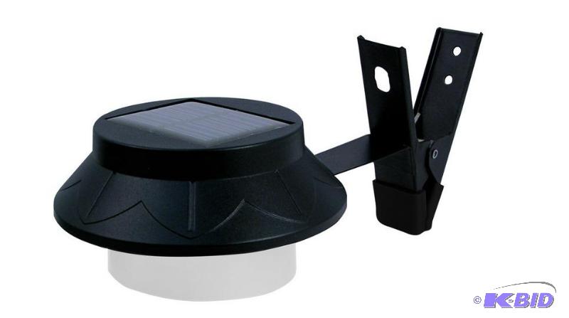 lot 139 image: 2 Pack Outdoor Solar Clip-on Light