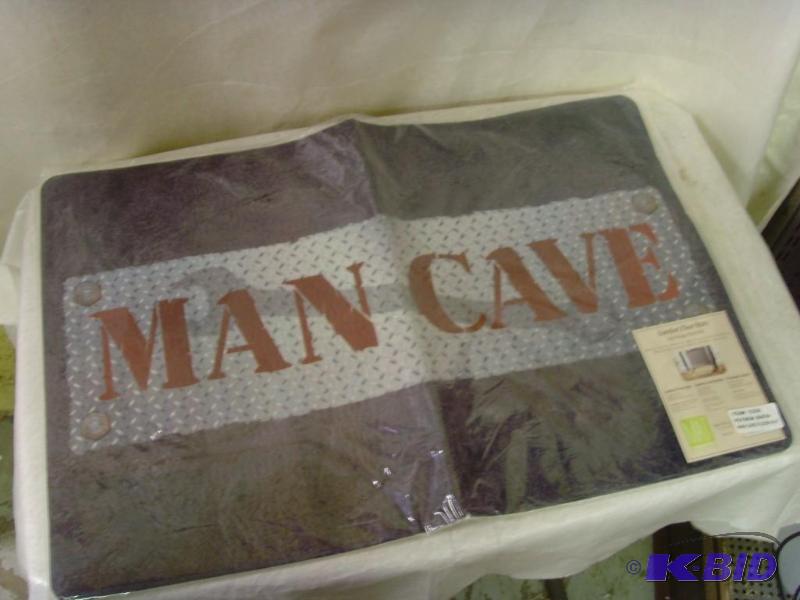 lot 158 image: Man Cave Comfort Floor Mat