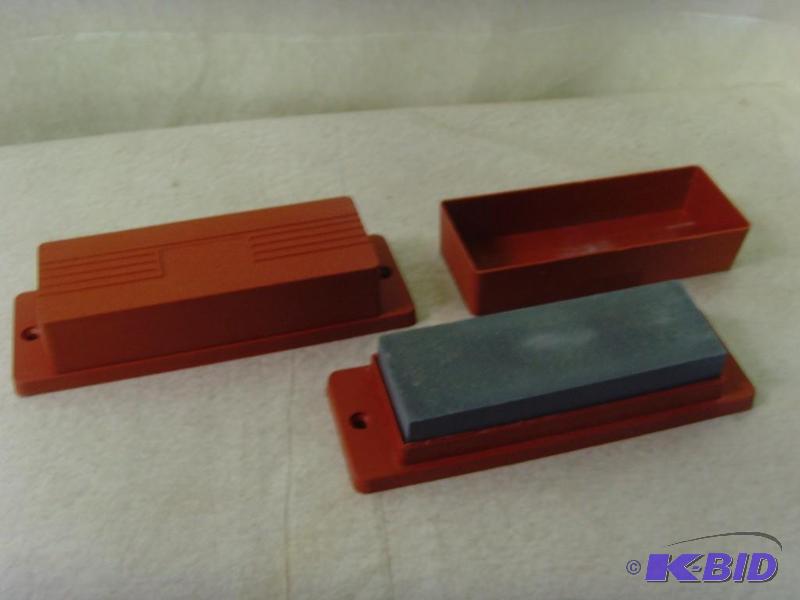lot 215 image: Lot of 2 6 Sharpening Stones