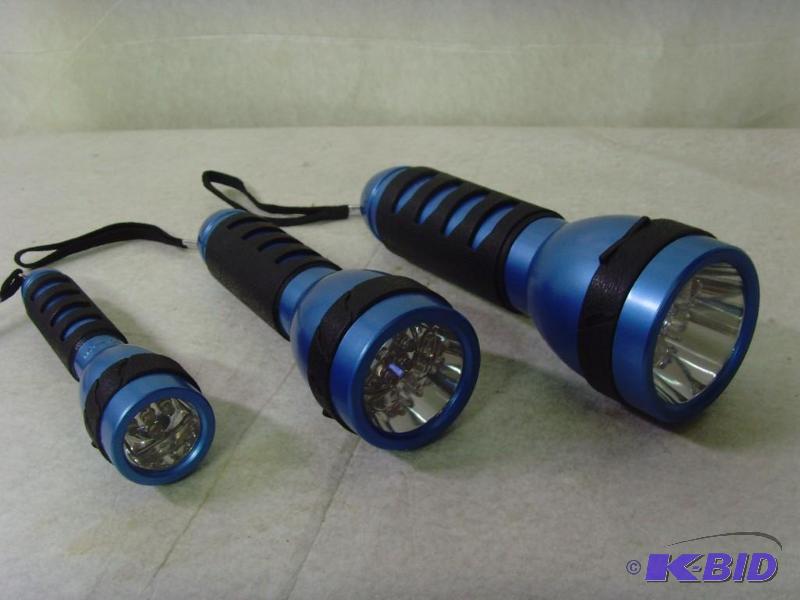 lot 222 image: LED Flashlight Set