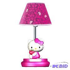lot 5 image: Hello Kitty 16-12 Table Lamp