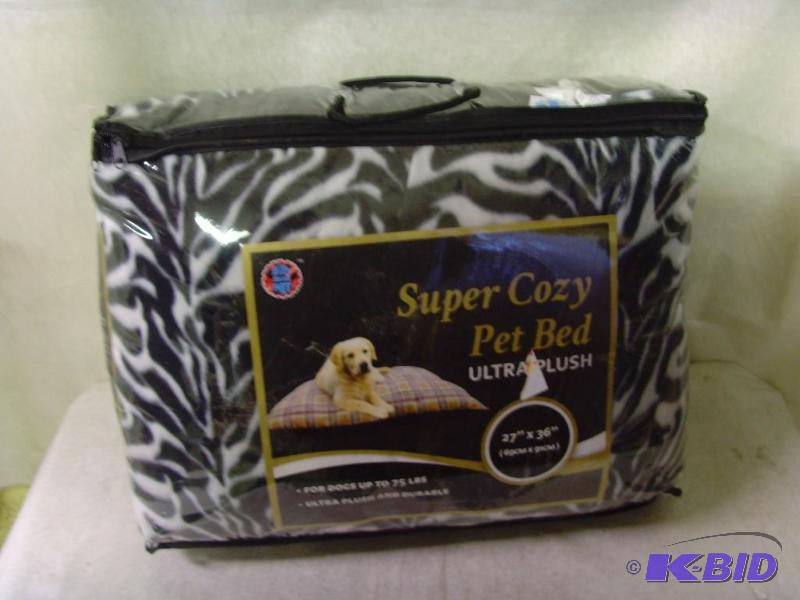lot 85 image: Super Cozy Pet Bed