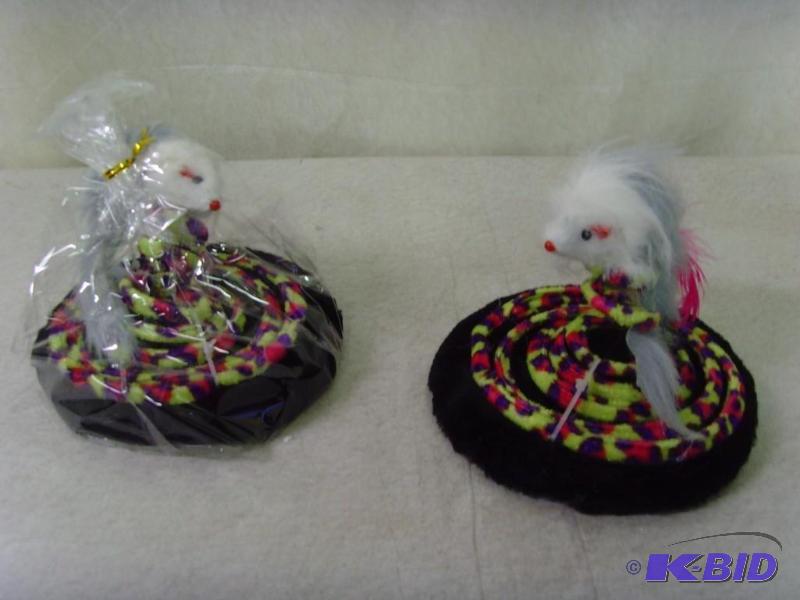 lot 92 image: Swiveling Mouse Pop Up Cat Toys
