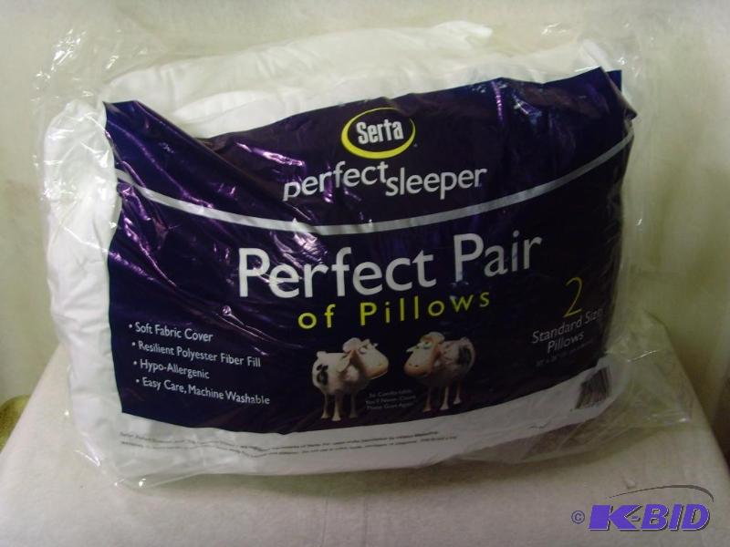 lot 94 image: Serta Perfect Sleeper Pillow Pair