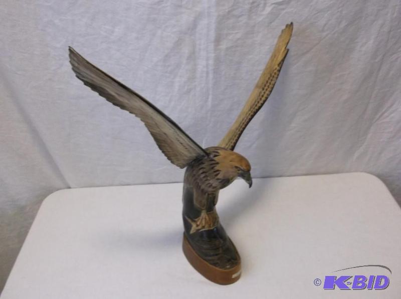 lot 26 image: Beautiful hand carved buffalo horn measuring ...
