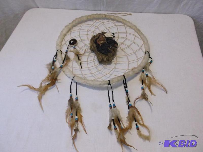 lot 27 image: Nice dream catcher measuring 15" Dia. in...