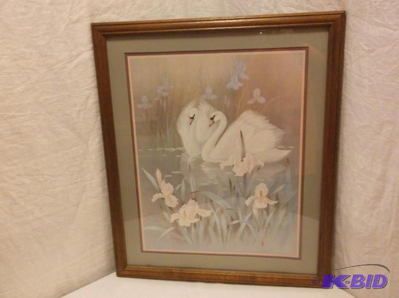lot 4 image: Nice framed swan print by T. C. Chiu measurin...