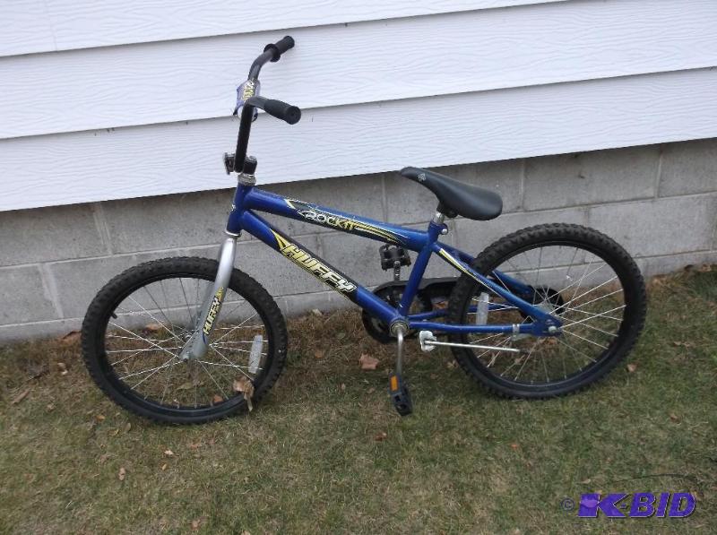 lot 86 image: Huffy kids bike in good condition....