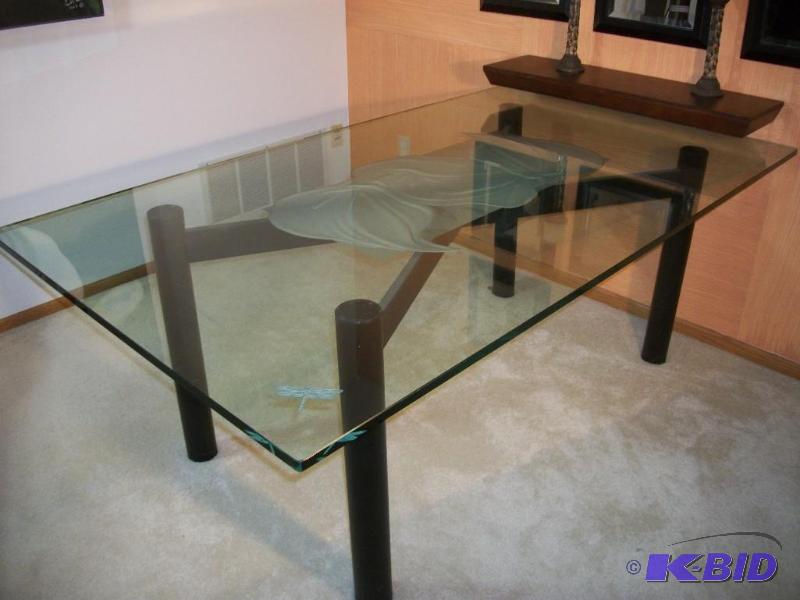 Beautiful Glass Dining Room Table.. Black Ste...