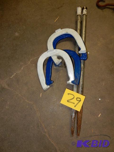 Horse Shoe set.. All metal...