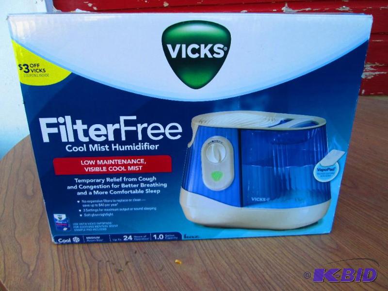 lot 10 image: &quotVicks filter free cool mist humidifier...