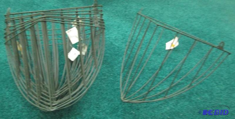 lot 153 image: Qty 8 Cornor Basket outside plants or for dec...