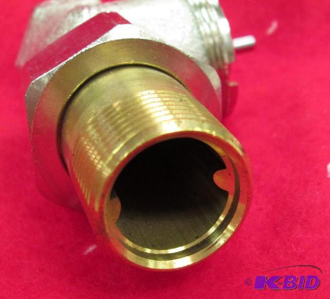 lot 213 image: Honeywell Braukmann radiator valve body...