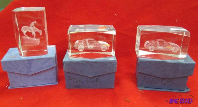lot 226 image: Qty 3 Glass with a picture inside it one of h...