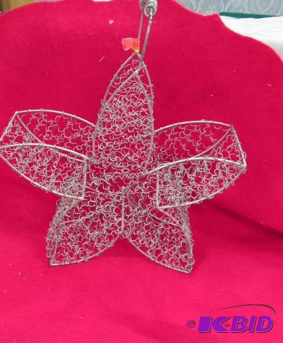 lot 232 image: Metal star you can put stuff in it...