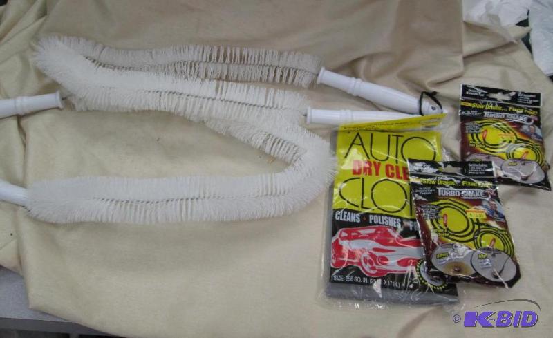 lot 258 image: Qty 5 Auto dry clean cloth, Turbo snake, and ...