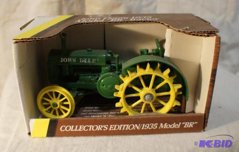lot 16 image: New In Box John Deere 1935 Model &quotBR&quo...