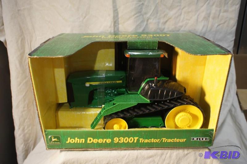 lot 2 image: New In Box John Deere 9300T - # 15007 - 116 ...
