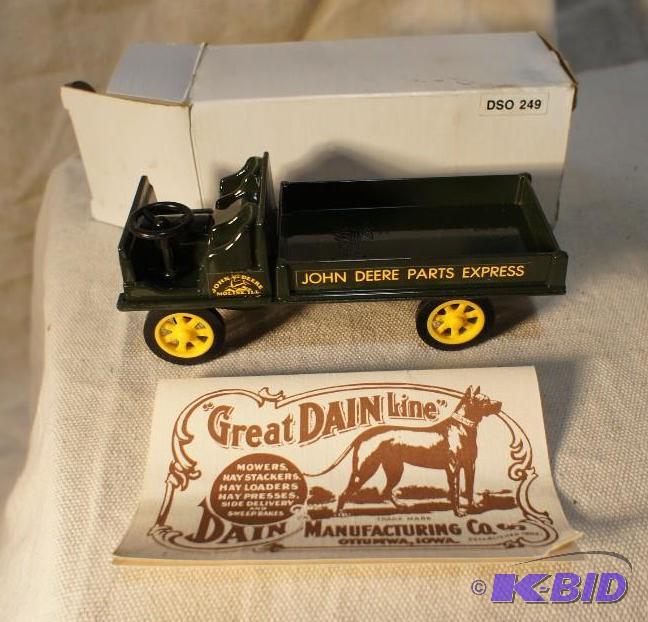 lot 32 image: New In Box John Deere Parts Express - DSO249 ...