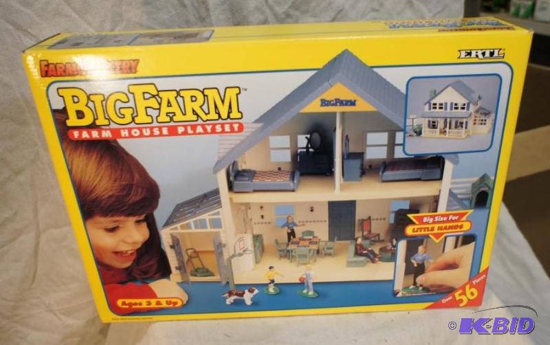 lot 47 image: New In Box Big Farm Country - Farm House Play...
