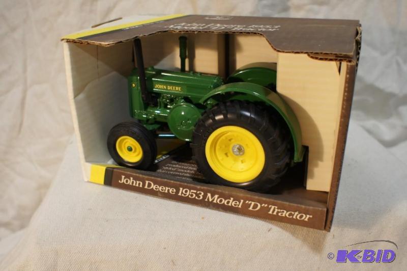 lot 52 image: New In Box John Deere 1953 Model &quotD"...
