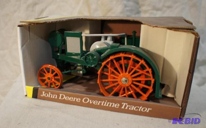 lot 53 image: New In Box John Deere Overtime Tractor - 116...