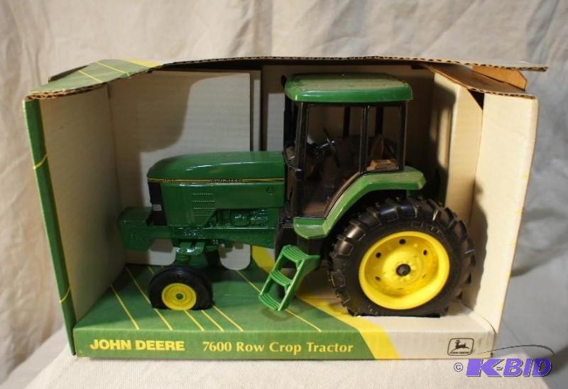 lot 6 image: New In Box John Deere 7600 Row Crop Tractor -...