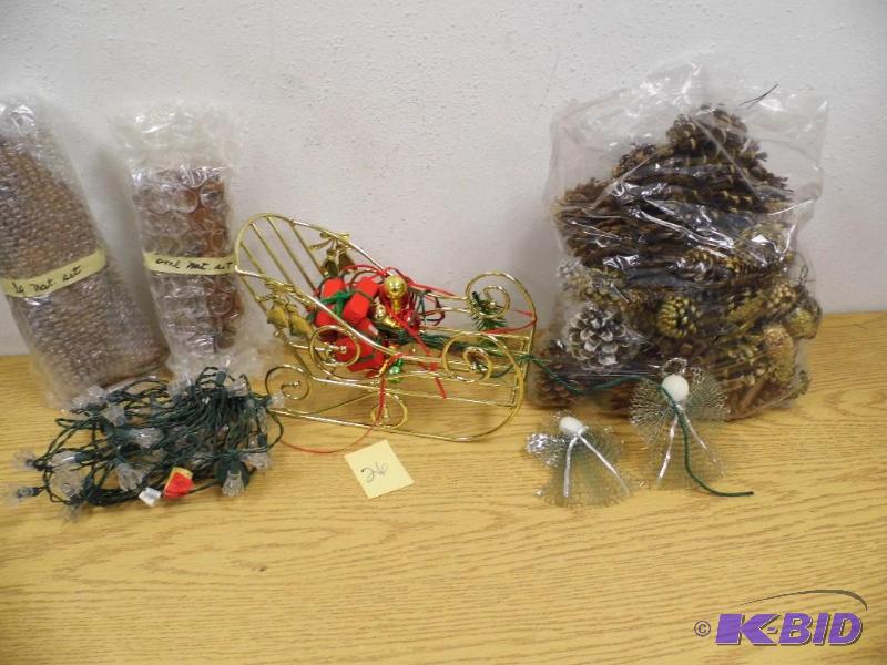 Christmas Pinecones and Sleigh