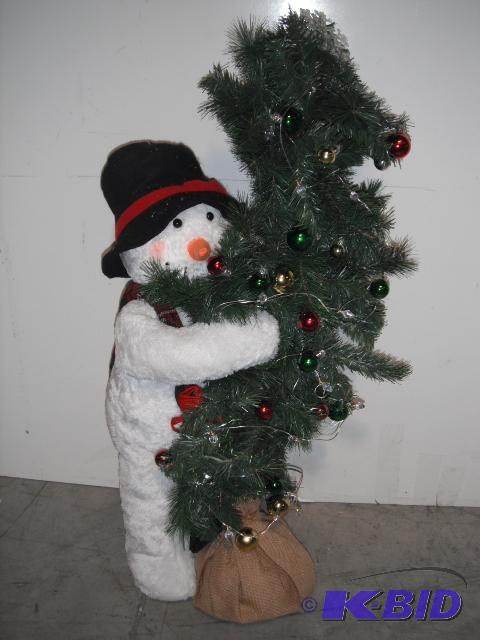 lot 14 image: Snowman Hugging Christmas Tree - 15 x 16 x 36...