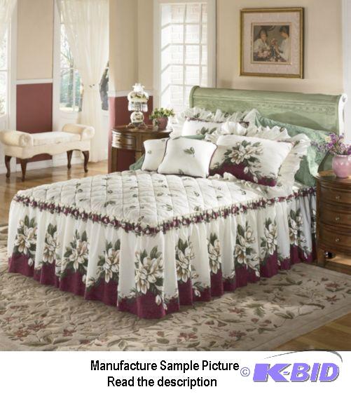 lot 145 image: Melissa Bedspread - Twin -&nbspLarge magnoli...