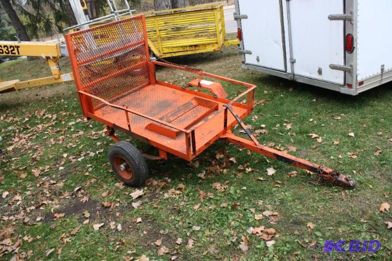 lot 5 image: Trailer Bed