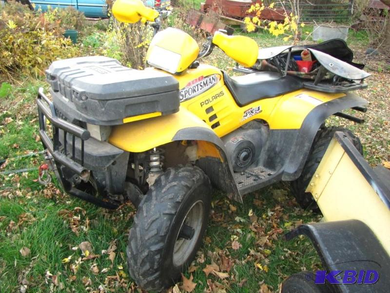 lot 1 image: 2002 Polaris 400 Sportsman ATV wWinch (regis...