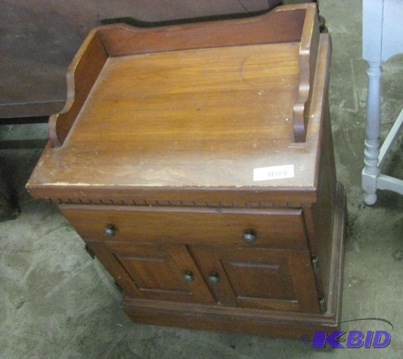 lot 127 image: Vintage Solid Wood CabinetTable. Good solid ...